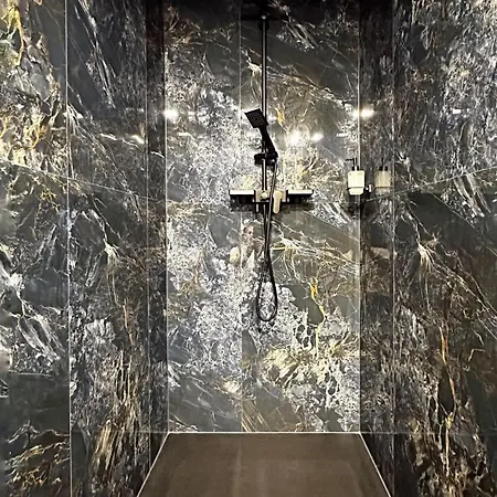 Vip Regia Lejlighed *